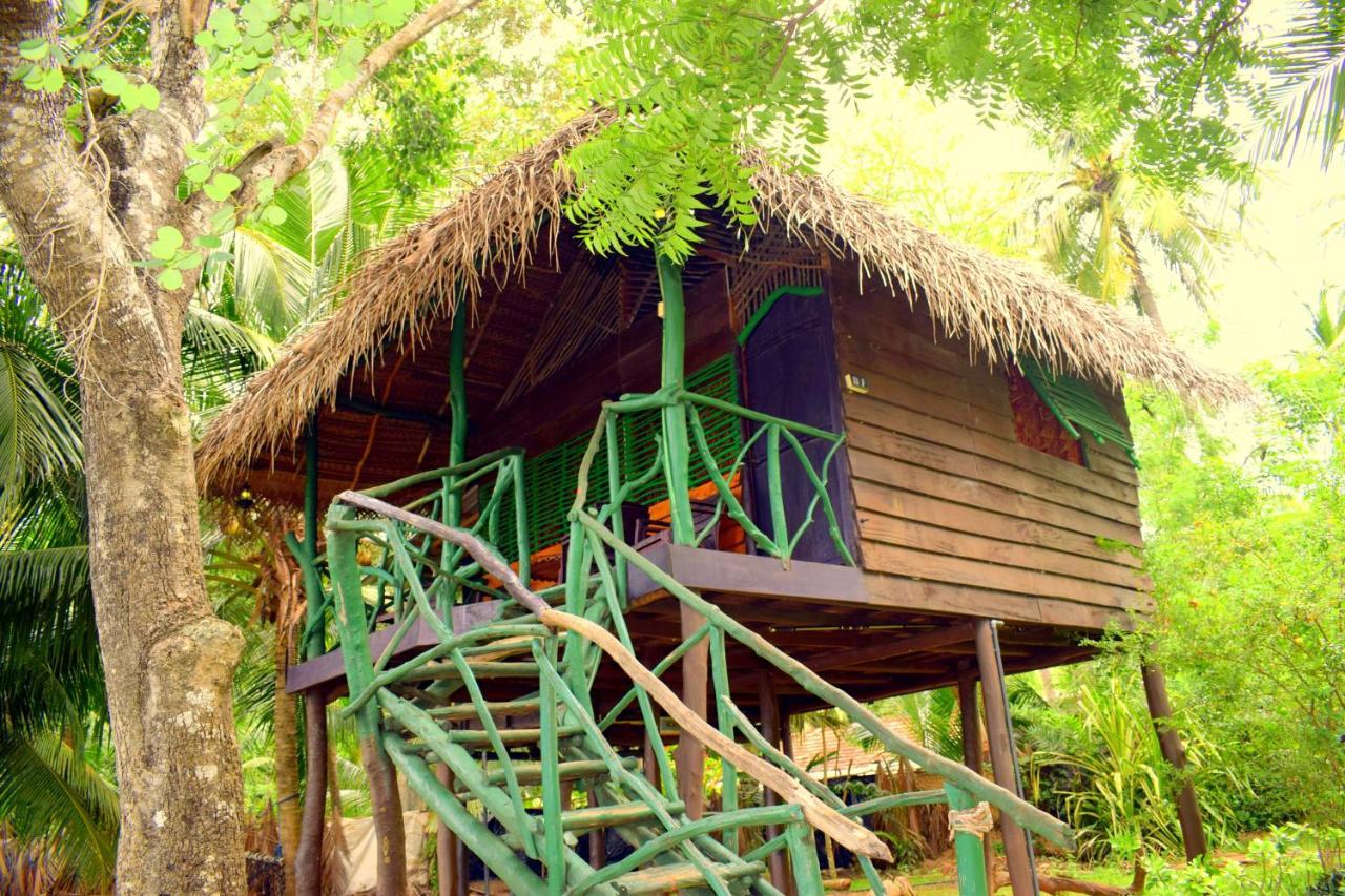 Lakeside Cabana ティッサマハーラーマ エクステリア 写真