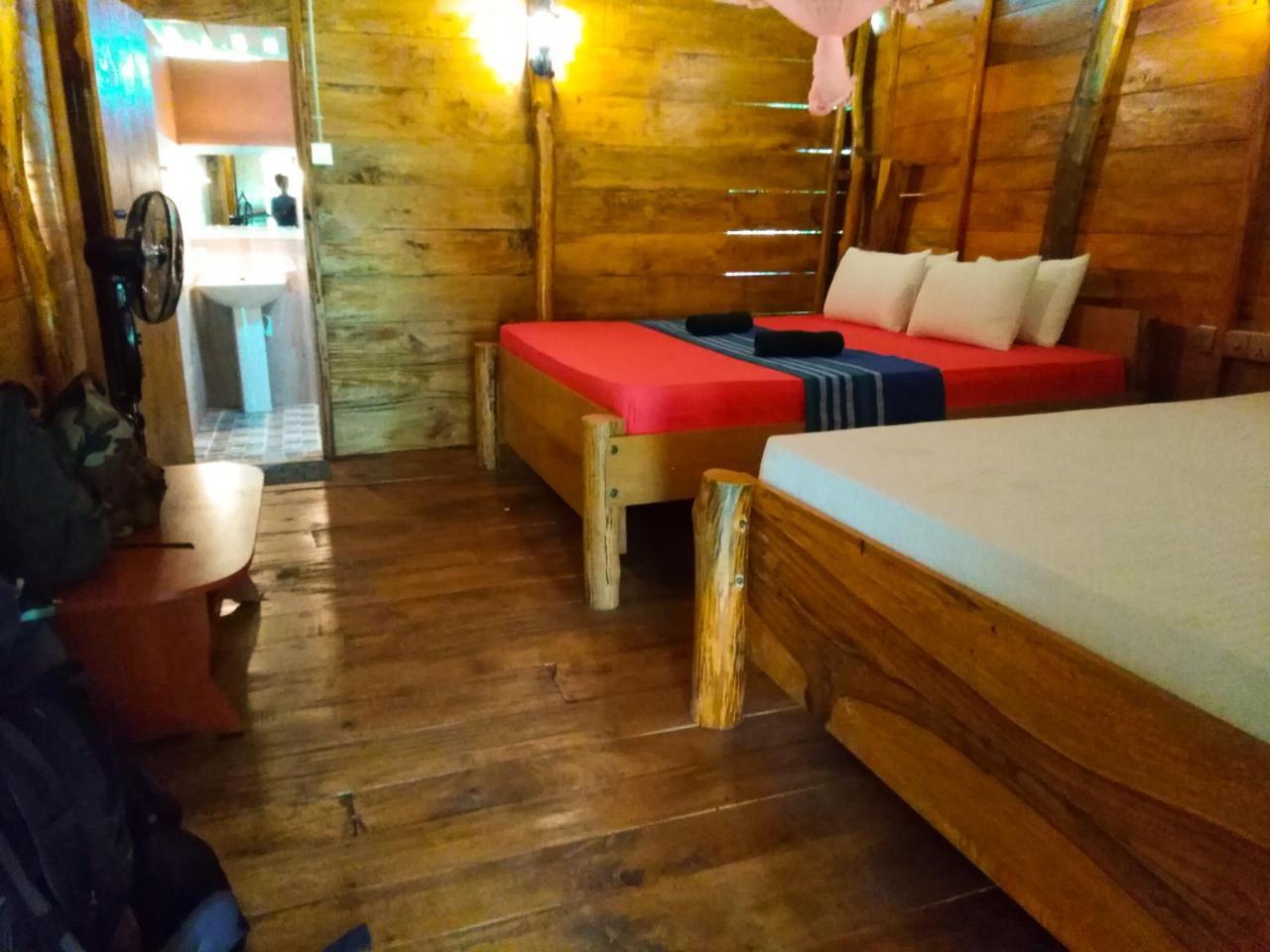Lakeside Cabana ティッサマハーラーマ エクステリア 写真